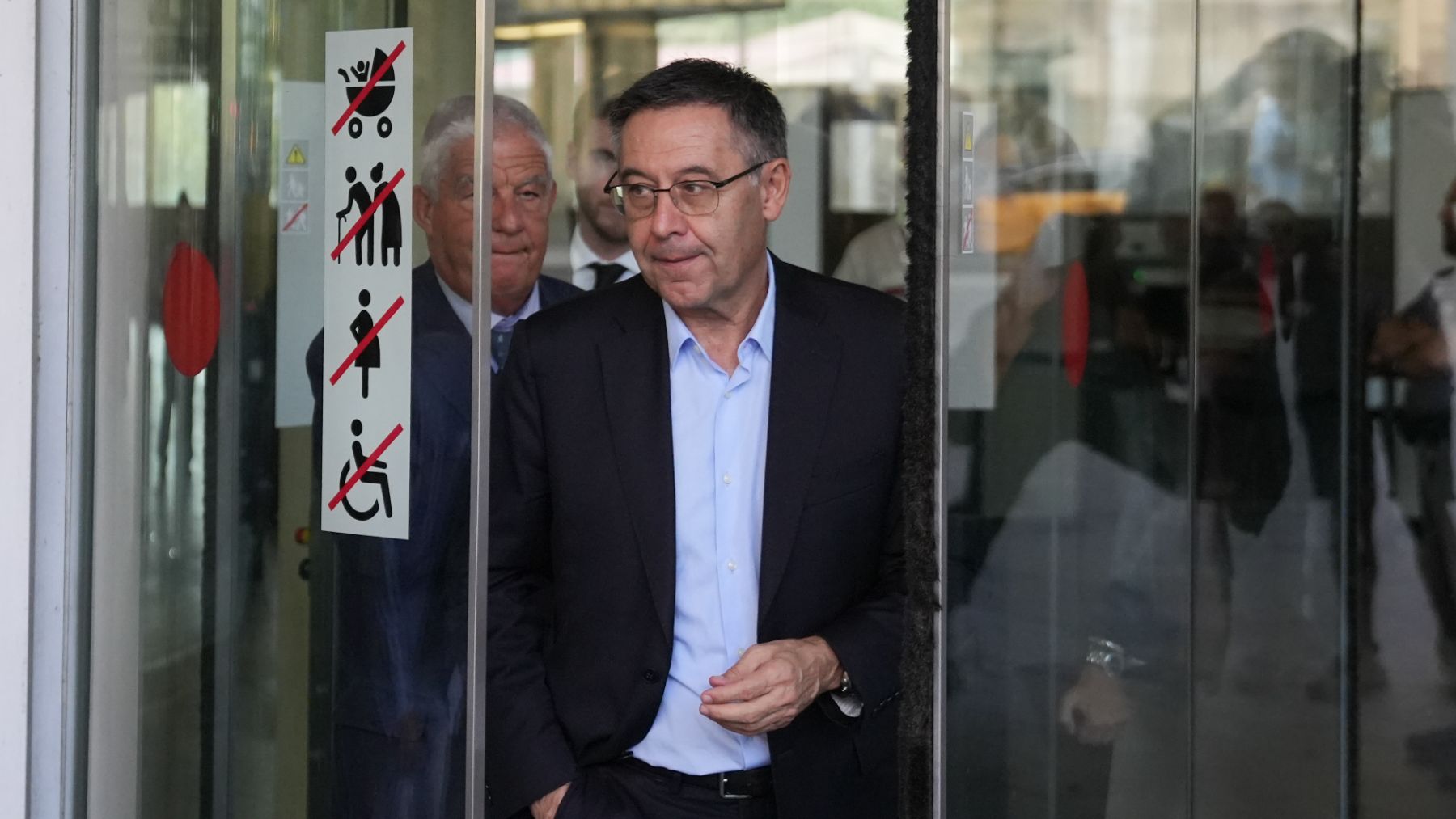 Imputan a Bartomeu por pagar comisiones millonarias en fichajes cuando era presidente del Barcelona