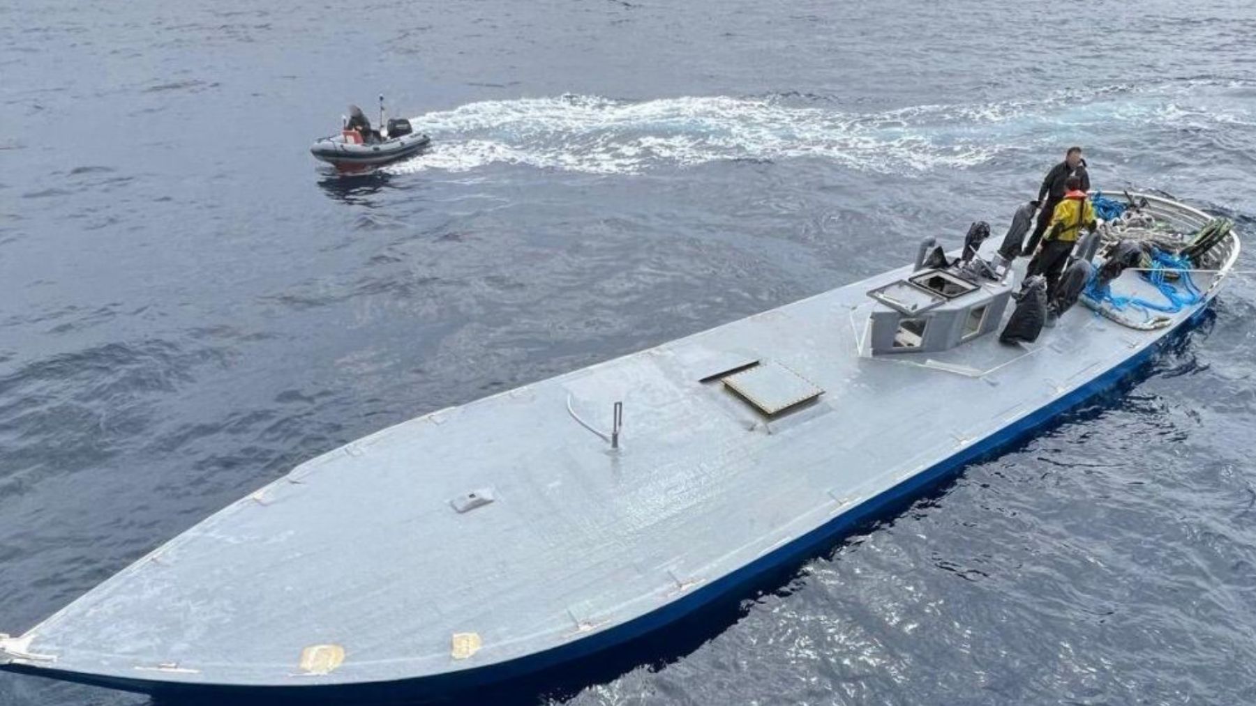 Detenidos los tripulantes de un narcosubmarino en La Coruña con 3’5 toneladas de cocaína