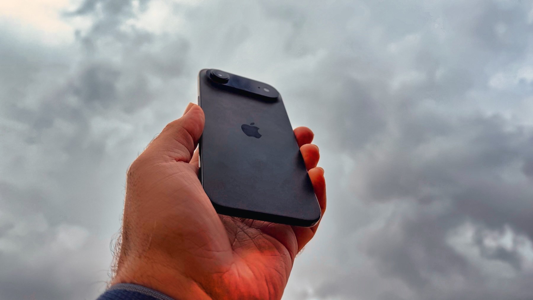 El iPhone Air eSIM abre el debate: ¿estamos preparados en España para decir adiós a la tarjeta física?
