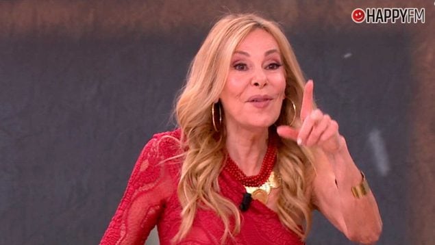 Ana Obregón en el plató de 'Y ahora Sonsoles' (Atresmedia).
