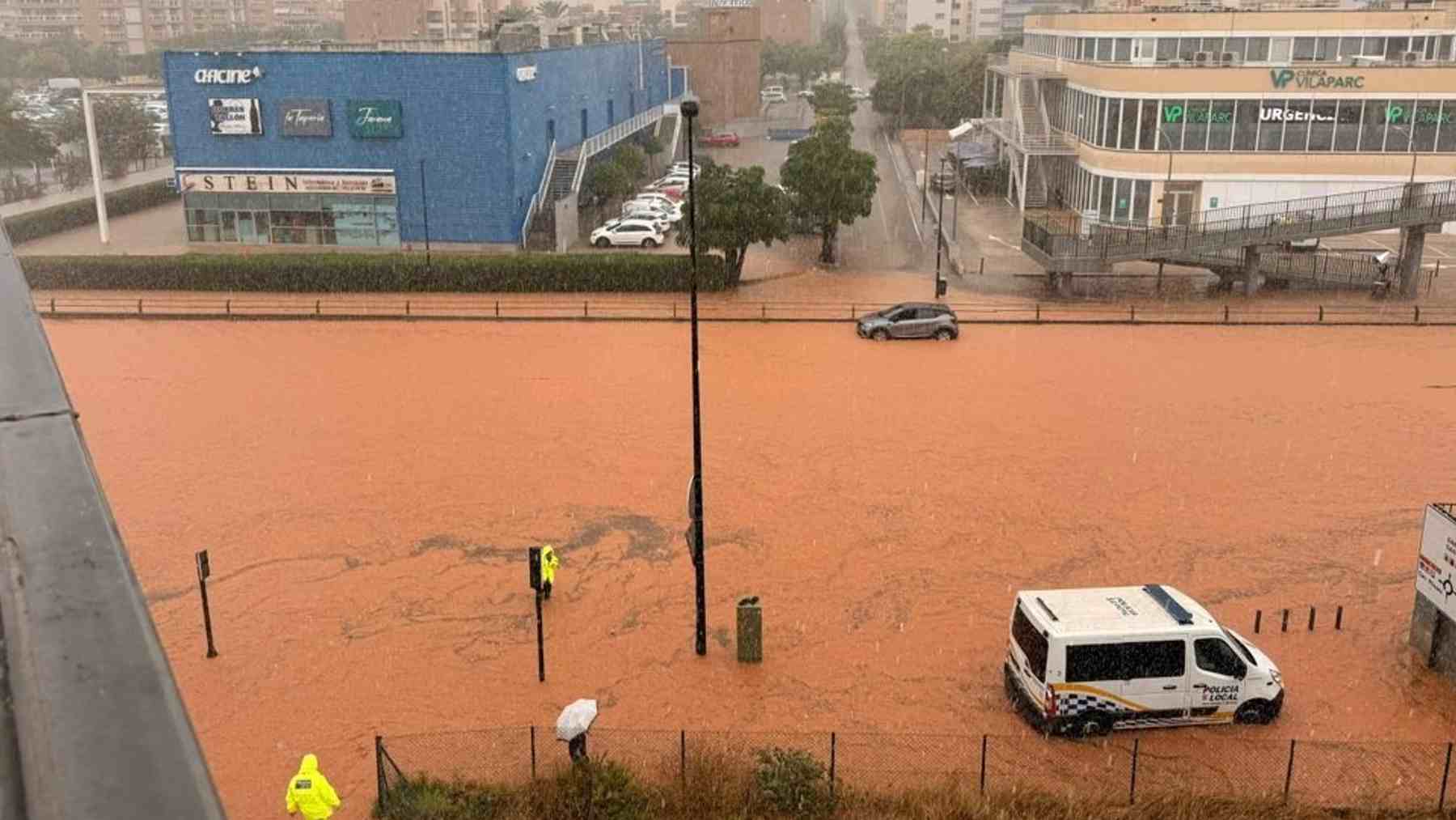 Alerta roja en Ibiza y Formentera por lluvias que ya han provocado inundaciones y cortes de carretera