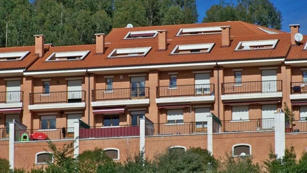 Vecinos de Castro Urdiales pueden perder sus casas por una insólita derrama de 750.000 euros