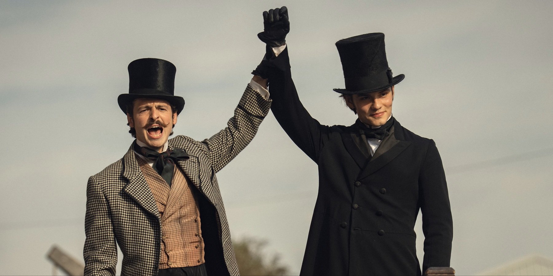 Es del creador de ‘Peaky Blinders’ y es la mejor serie que vas a ver en 2025: son 8 episodios de pura tensión