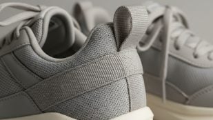 lazo trasero de las zapatillas