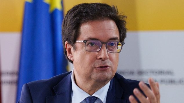 Interinos, fijos