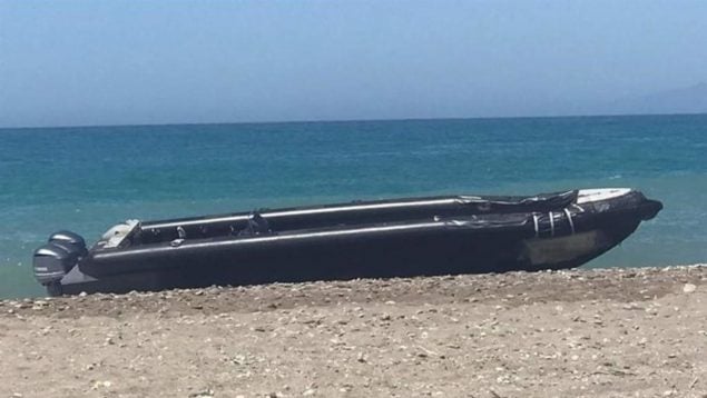 El Gobierno gastará 143.000 euros en retirar y destruir las 321 pateras que llegan a Almería cada año