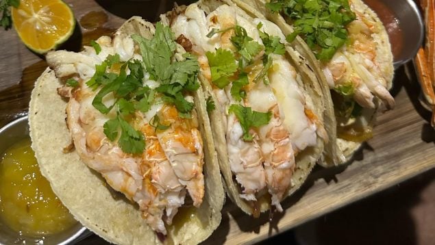 Tacos de marisco