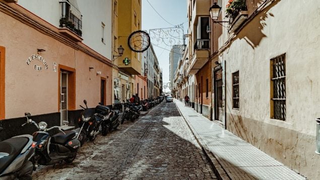 Okupas chantajean a un propietario de Cádiz, chantajes de okupas, okupas venden casa ilegalmente, problema okupación en España, okupación en Cádiz, okupas de Sanlúcar de Barrameda.