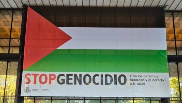 Mónica García bandera Palestina