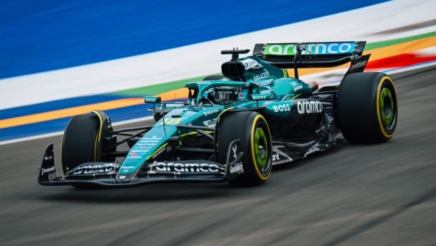 Fernando Alonso, en los libres 1 del GP de Singapour. (Aston Martin)
