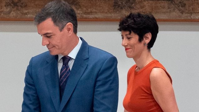 Elma Saiz, Ministra de Seguridad Social, pensiones, deuda
