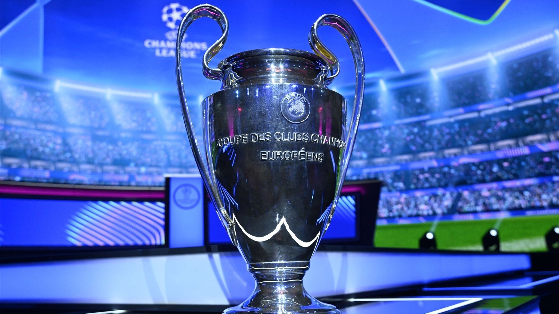 Superliga y UEFA se reúnen para crear juntos la nueva Champions: habrá dos grupos y se podrá ver gratis