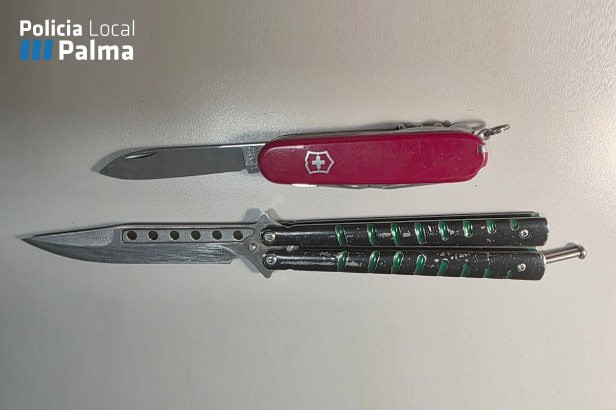 Armas blancas intervenidas a los detenidos por la Policía Local de Palma.