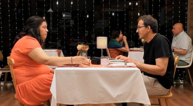 Melanie y Álvaro en 'First Dates'. (Mediaset)