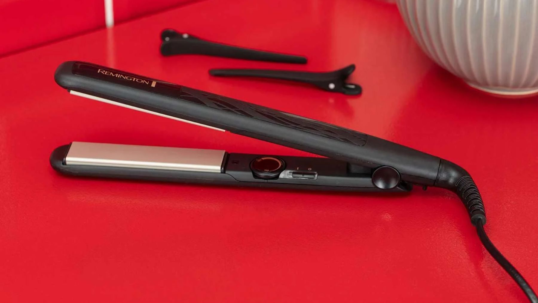Lidl lo vuelve a hacer: la plancha de pelo que te deja el pelo como si hubieras ido a la peluquería
