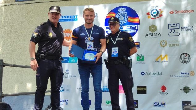 El piragüista olímpico Marcus Cooper recibirá la medalla al Mérito Policial de la Policía Nacional