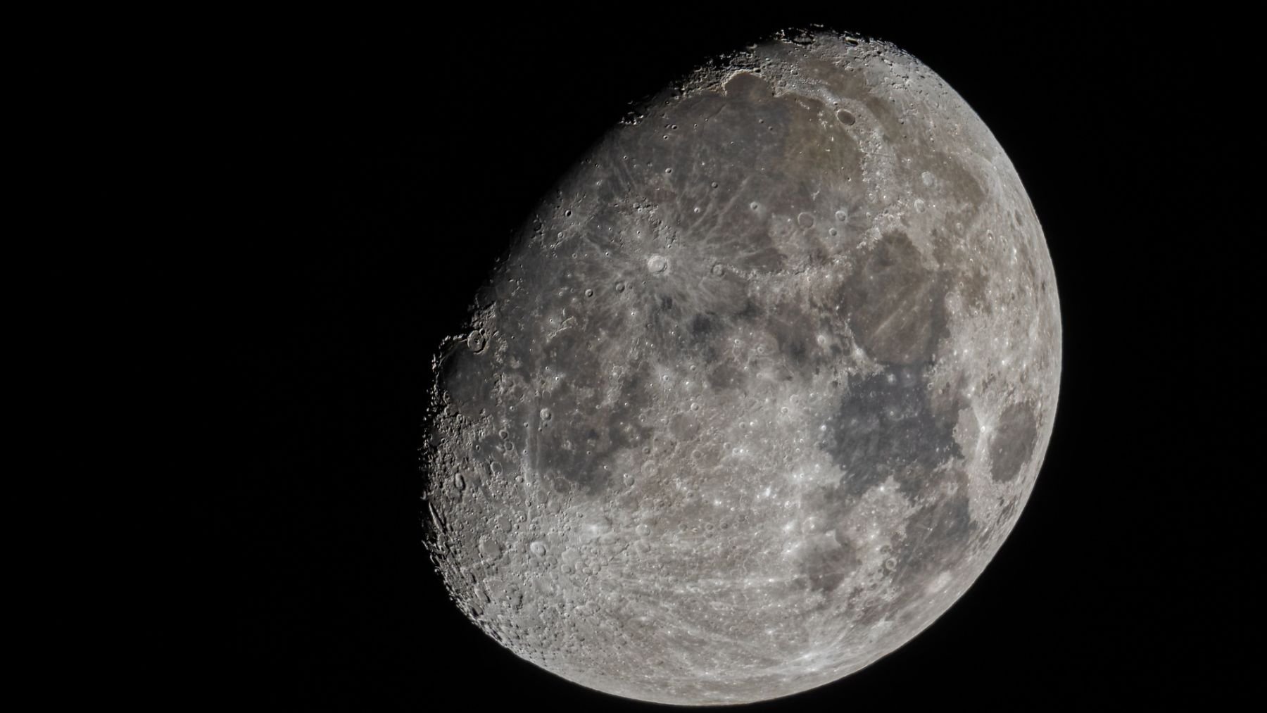 Bombazo en la exploración espacial: descubren que la cara oculta de la Luna es 100ºC más fría que la visible