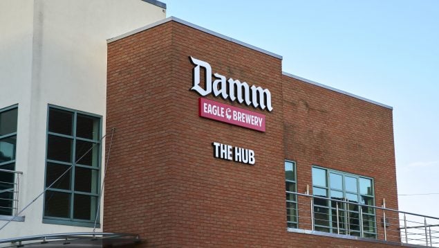 Damm inaugura su primera fábrica en Reino Unido