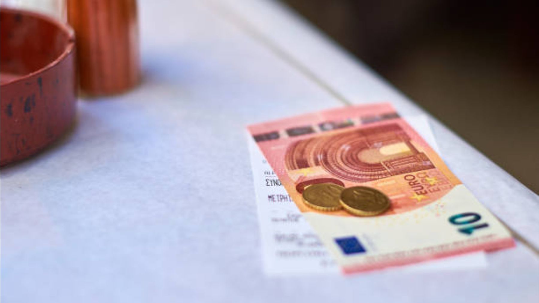 Ni Andorra ni Croacia: estos son los países de Europa en los que no puedes pagar con euros
