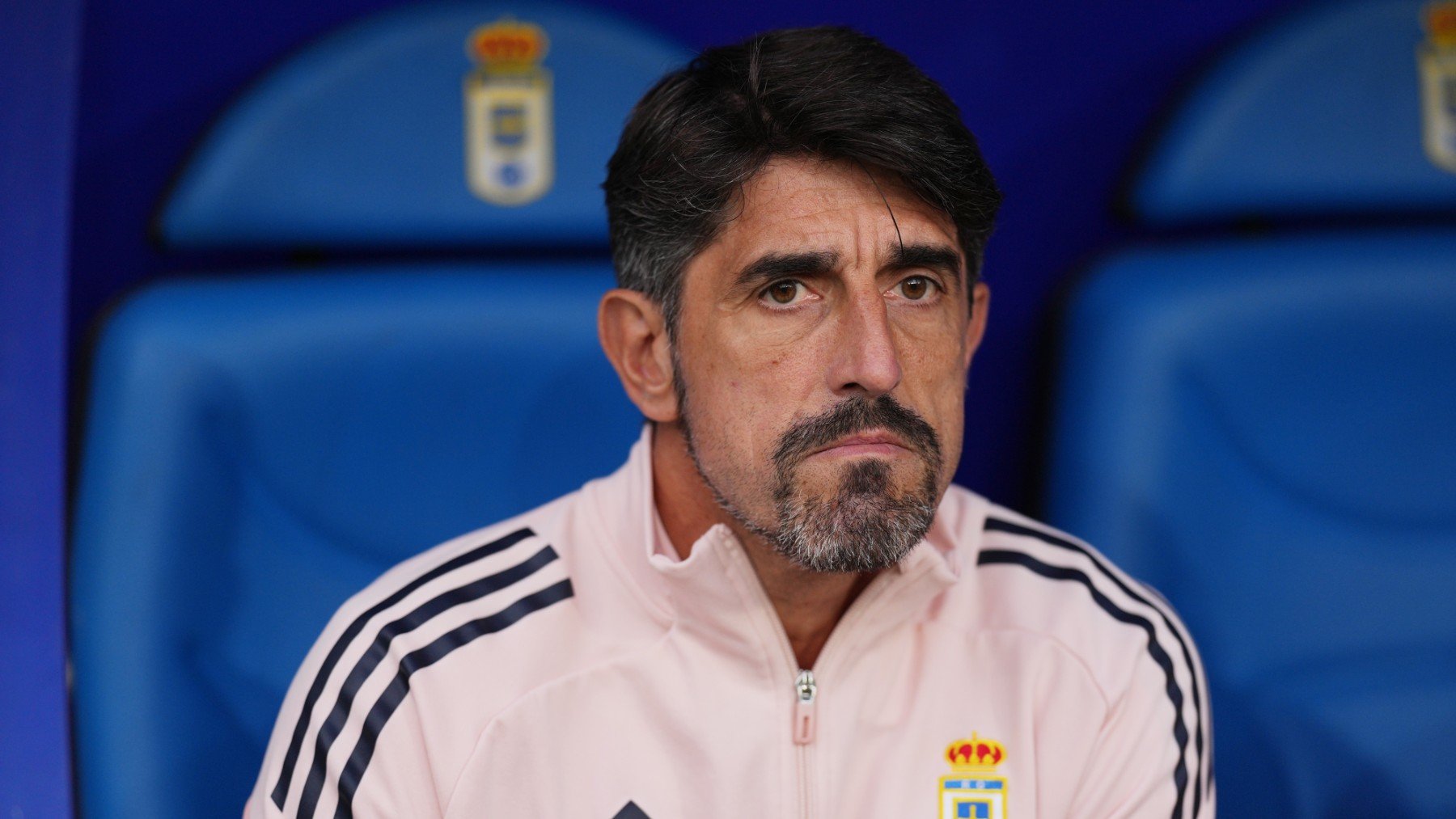 Primer entrenador de la Liga destituido: el Oviedo cesa a Paunovic