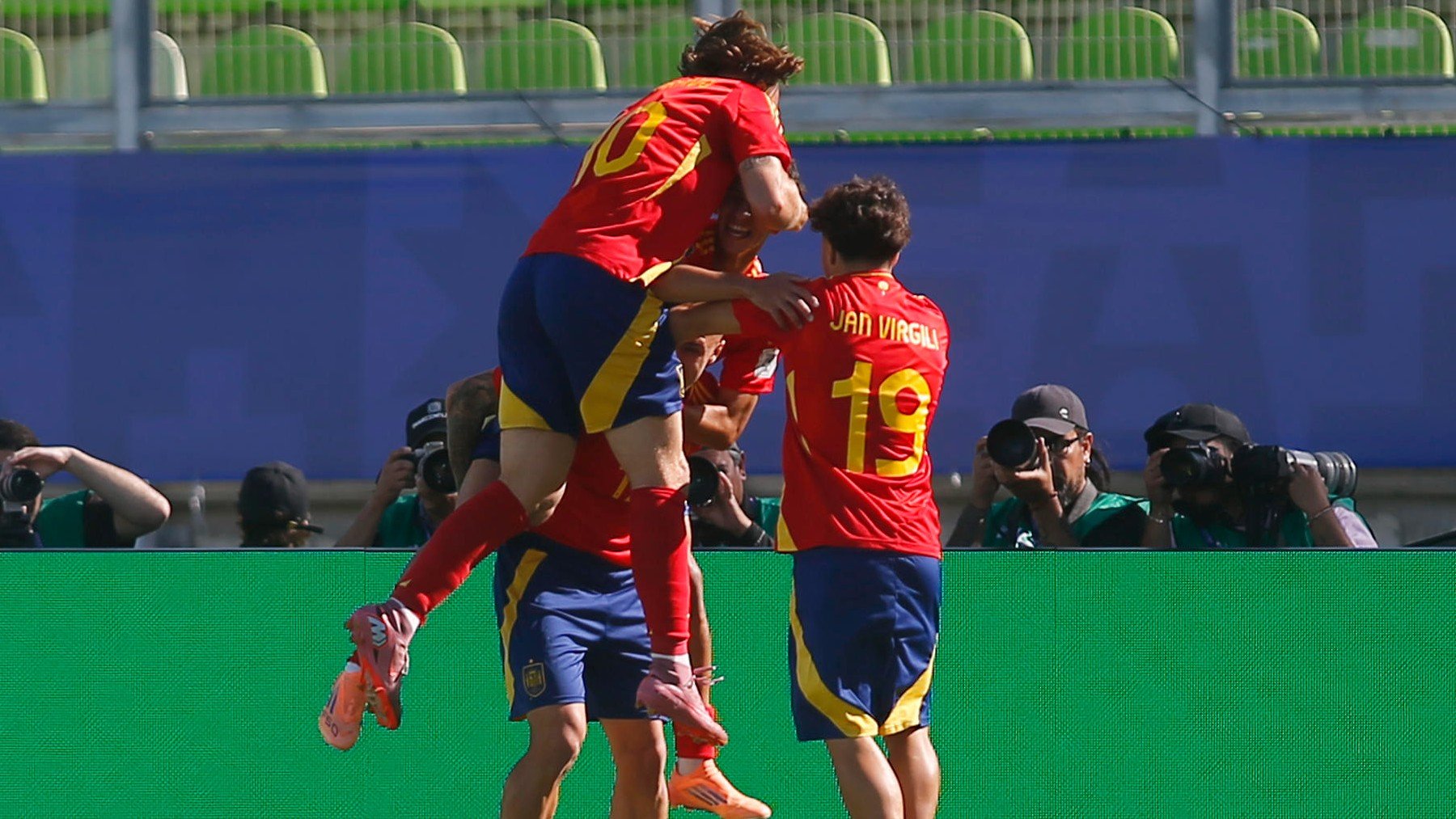 Celebración del gol de Pablo García que clasificó a España a cuartos de final del Mundial Sub-20. (EFE)