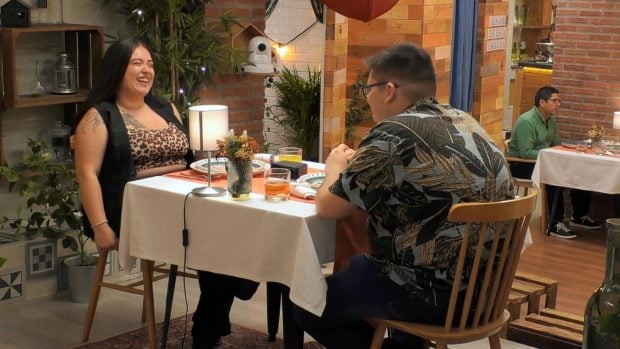 Yesenia y Pablo en 'First Dates'. (Mediaset)