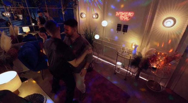 Camilo y Giorgio en First Dates. (Mediaset)