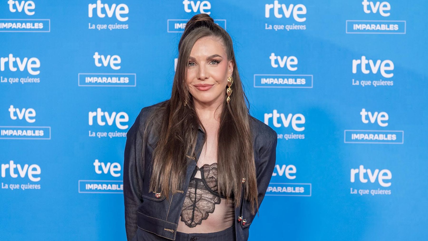 TVE vuelve a fichar a Inés Hernand, «fan» de Pedro Sánchez, en un nuevo programa a pesar de sus fracasos