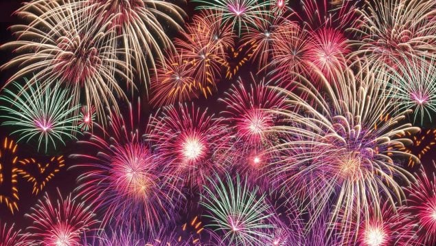 Fuegos artificiales el 12 de octubre