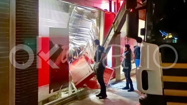ladrones, cajero, grúa, sucursal, bancaria, Madrid, Policía Nacional