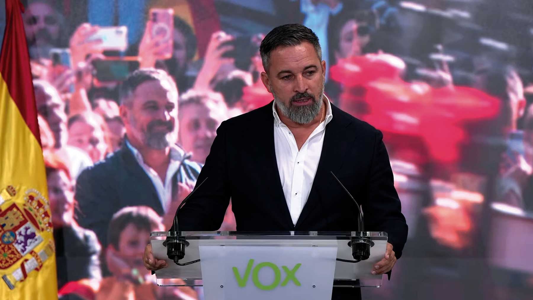 Abascal tras la fiesta del 12-O: «Sánchez está intentando secuestrar a la Corona y usarla contra España»