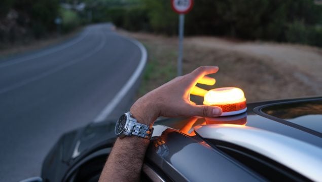 Movistar ofrece hasta siete balizas conectadas V16 en todos sus canales de venta