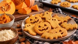 Galletas de Halloween sin gluten: receta fácil con 2 ingredientes