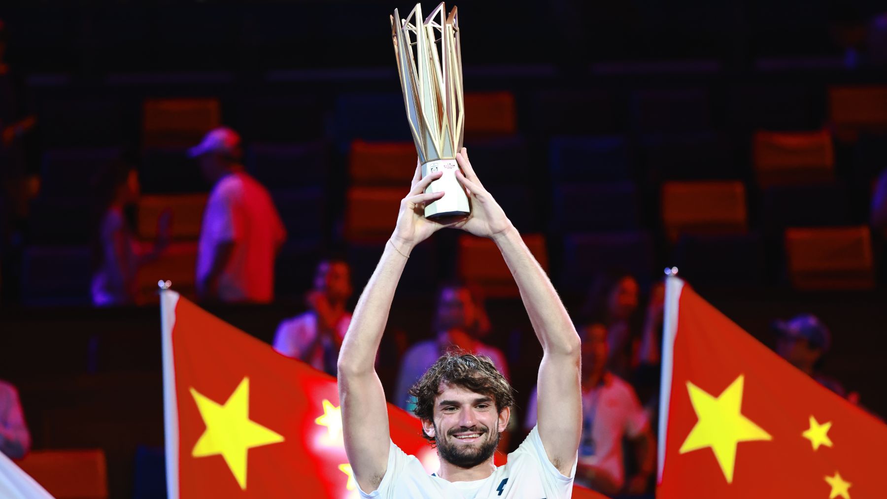 Vacherot tras lograr el título en Shanghái. (EFE)