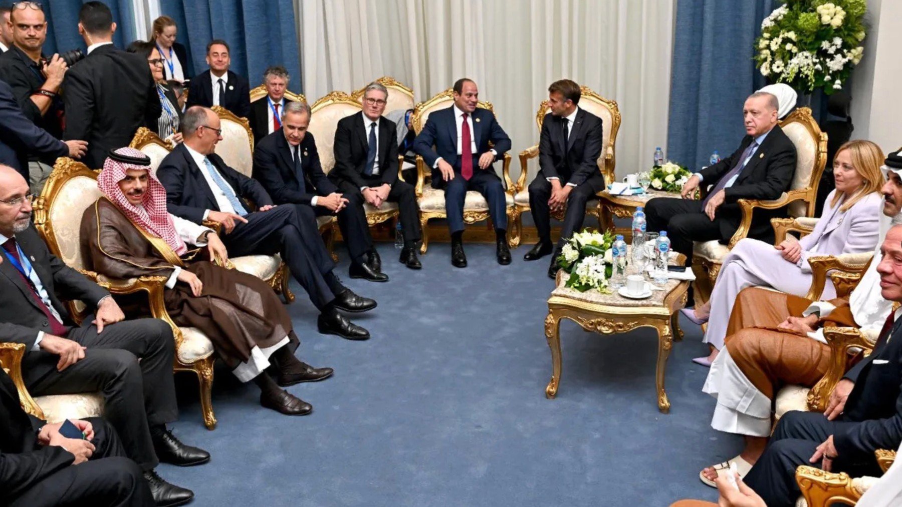Sánchez fue excluido de la reunión clave de los líderes mundiales en Egipto sobre el acuerdo de paz