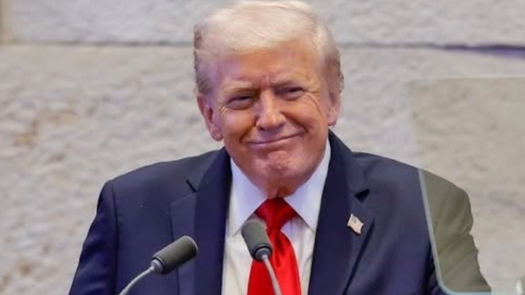 Trump recibido como un héroe en Israel: «Es el amanecer histórico de un nuevo Oriente Próximo»