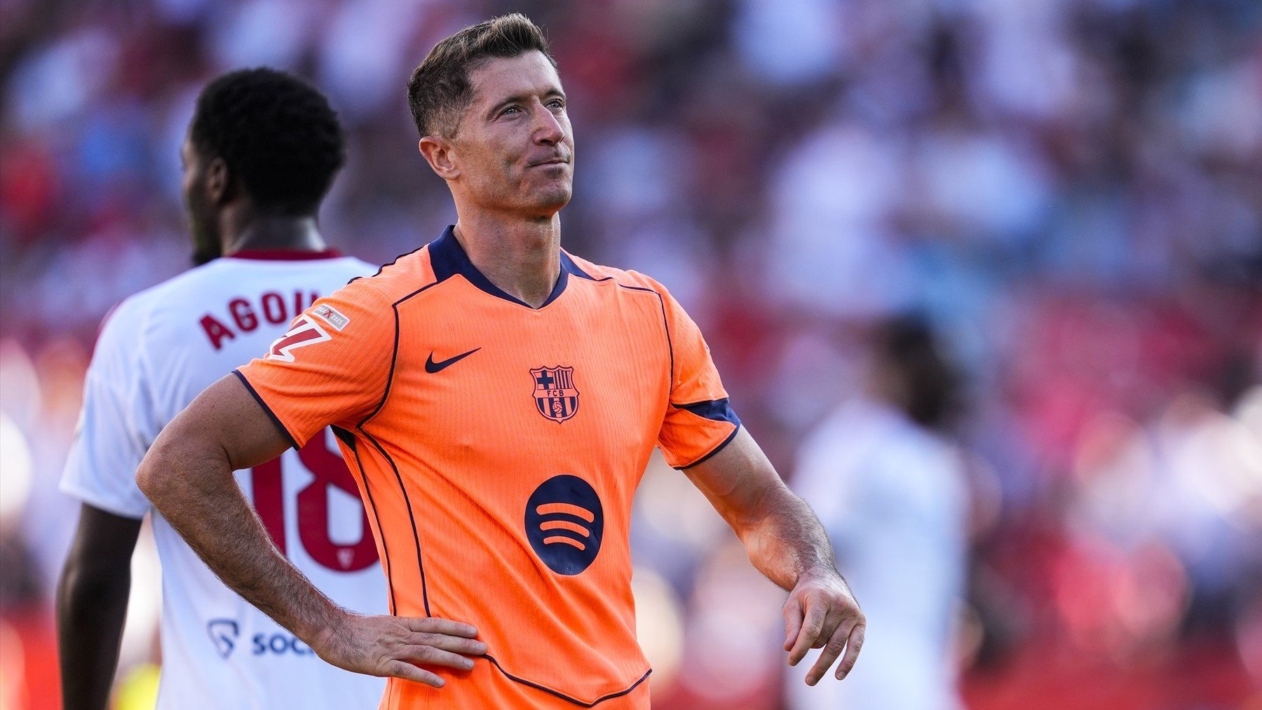 Robert Lewandowski, en un partido con el Barcelona. (Europa Press)