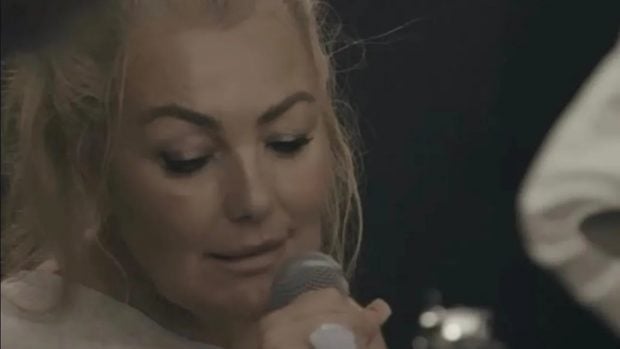 Imagen del vídeo publicado en redes sociales para anunciar el regreso de Amaia Montero a La Oreja de Van Gogh (Instagram).