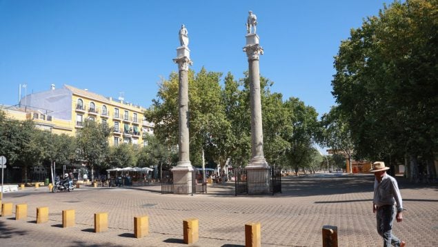 Piden cárcel y expulsión del país a un portero de discoteca por violar a una joven en Sevilla