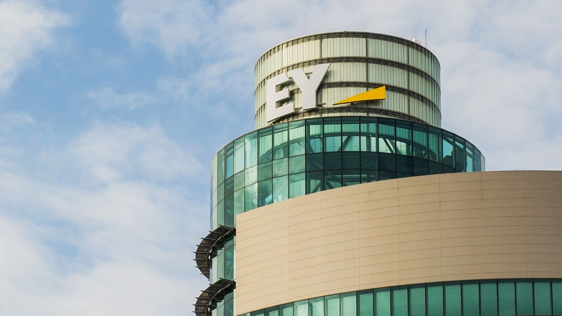 EY