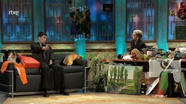 Milo J y David Broncano en La Revuelta (RTVE)