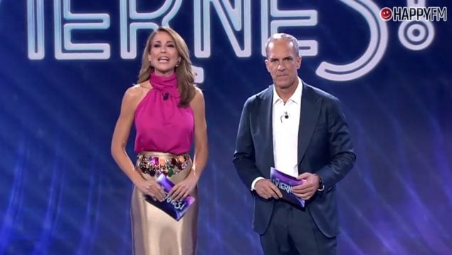 Bea Archidona y Santi Acosta en De Viernes. (Mediaset)