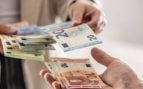 padres donar dinero hijos, fraude