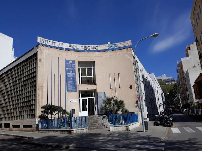 Detenido un alumno de 16 años tras por agredir a un profesor y al jefe de estudios en un instituto de Palma
