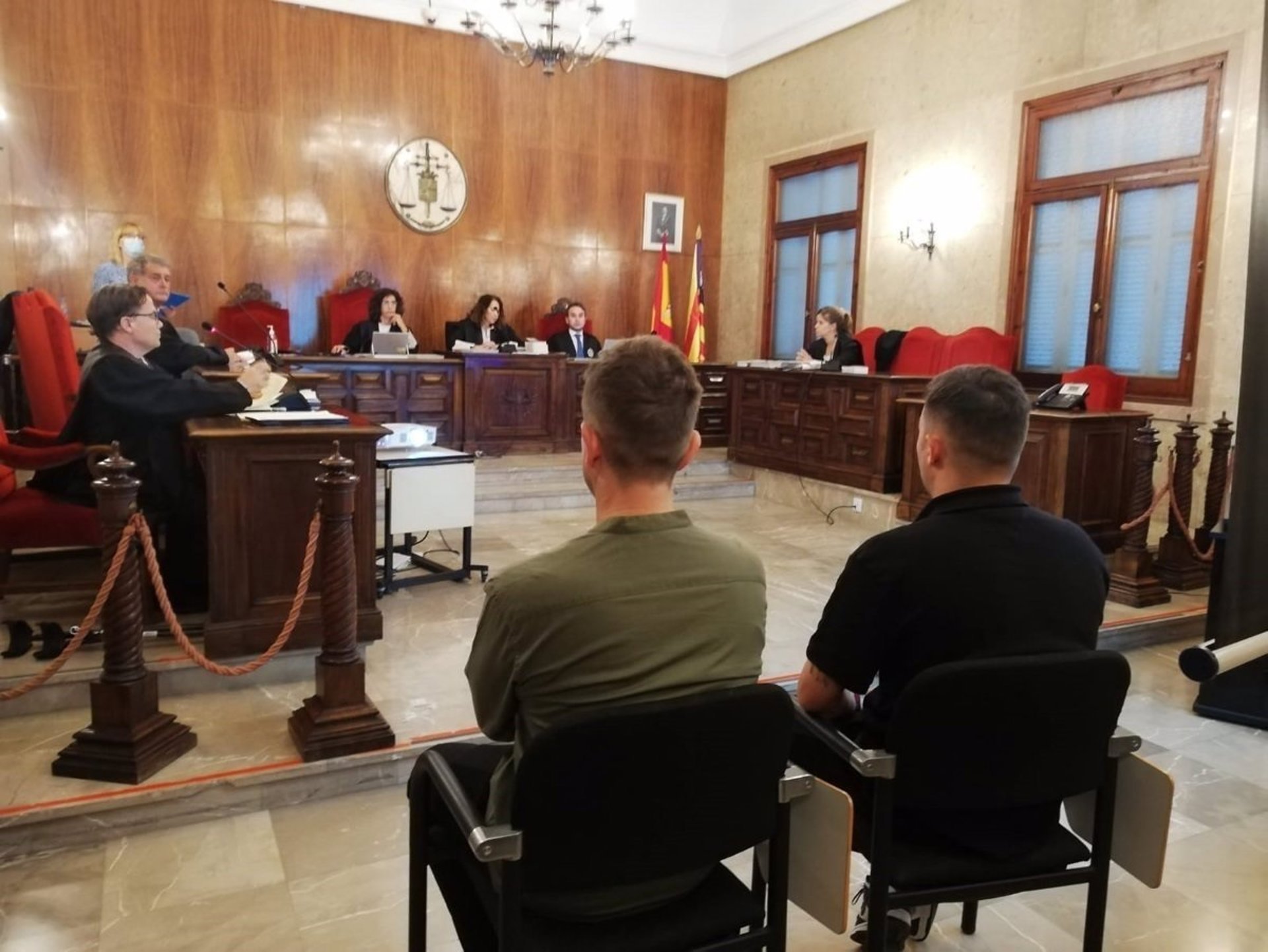 Baile, traición y cárcel: un profesor y su pareja cumplirán 12 años por abusos a un menor en Palma