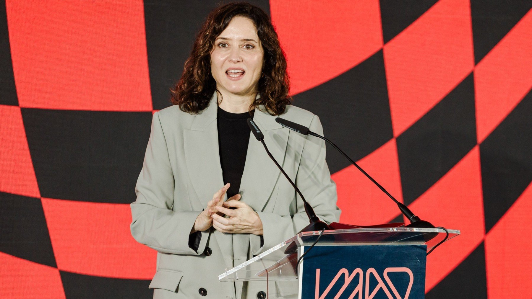 Isabel Díaz Ayuso, en un acto del Gran Premio de Madrid. (Europa Press)