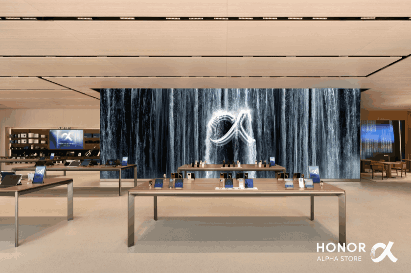 HONOR ALPHA 