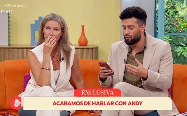 Javi Hoyos habla con Andy en D Corazón. (RTVE)