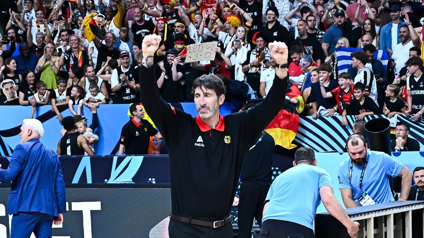 Mumbrú, después de ganar el Eurobasket con Alemania. (Europa Press)
