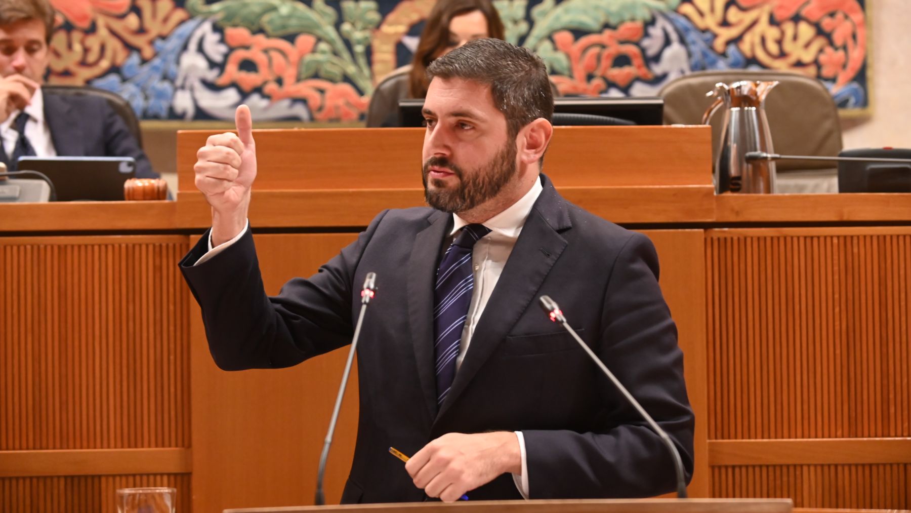 Vox no se sentará a negociar los presupuestos con PP en Aragón: «No aceptamos órdagos de nadie»